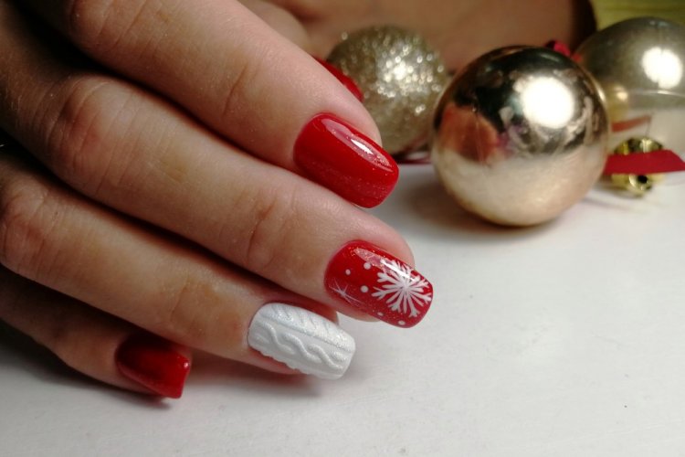 Фактурный «вязаный» маникюр