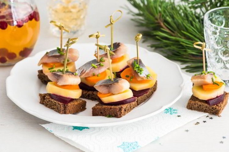 Канапе с селедкой «Шуба»