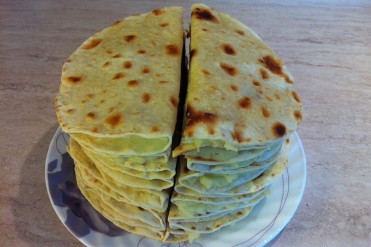 Кыстыбый с картошкой на кефире