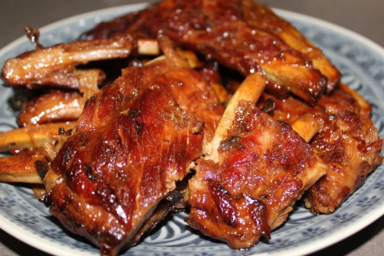 Свиные ребрышки с медом в рукаве