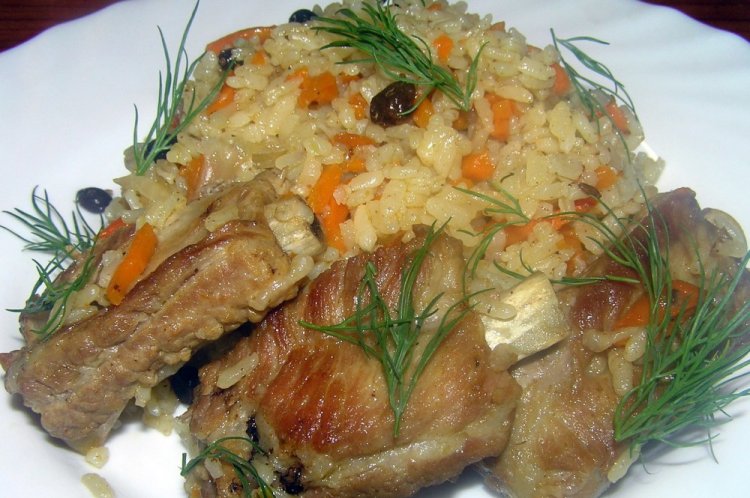 Свиные ребрышки с рисом в рукаве