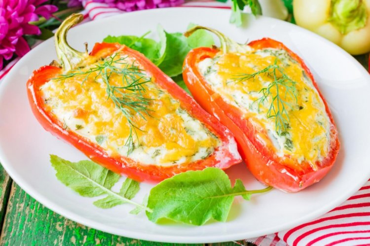 Болгарский перец, фаршированный творогом