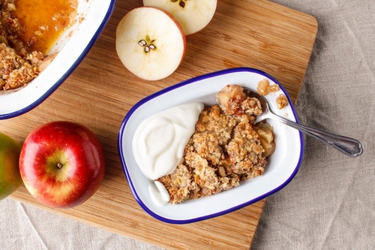 Яблочный крамбл в мультиварке