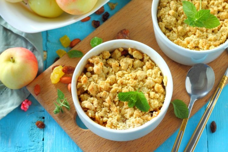 Яблочный крамбл с апельсином