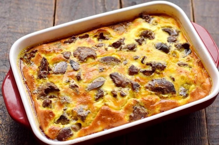 Куриная печень под сыром в духовке