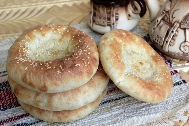 Дрожжевые лепешки в духовке