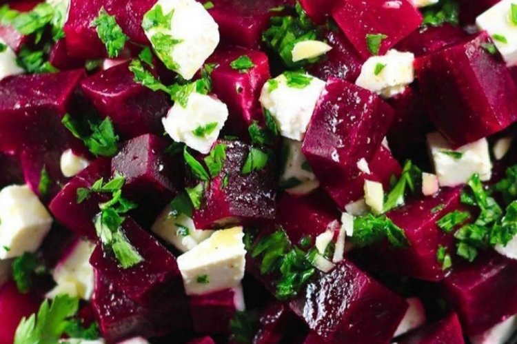 Салат со свеклой и сыром фета