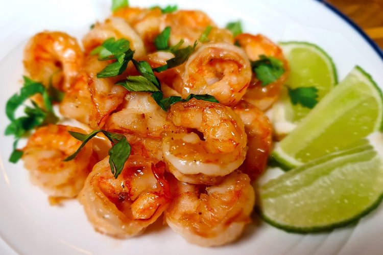 Жареные креветки с лаймом