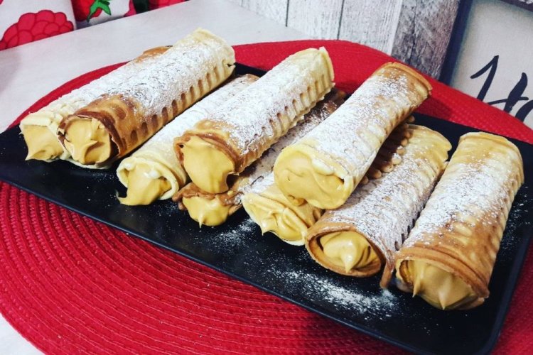 Вафельные трубочки с заварным кремом Муслин