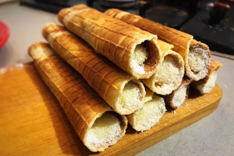 Вафельные трубочки с лимонным кремом