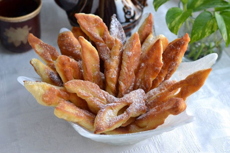 Хворост на кефире с содой