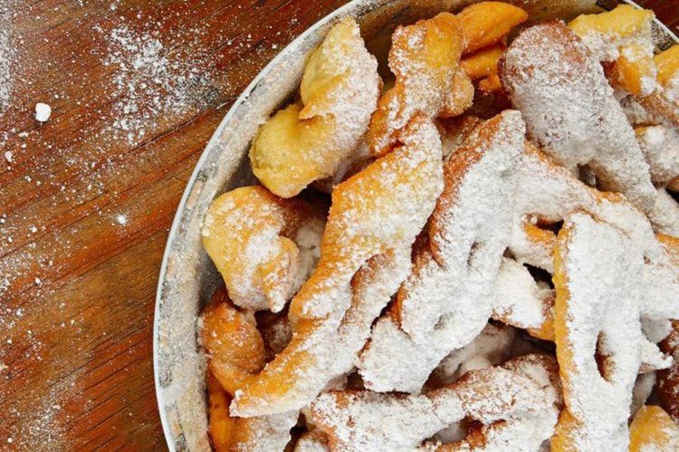 Хворост на кефире в духовке