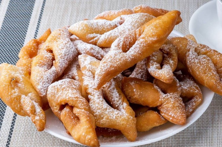 Хворост на кефире с растительным маслом