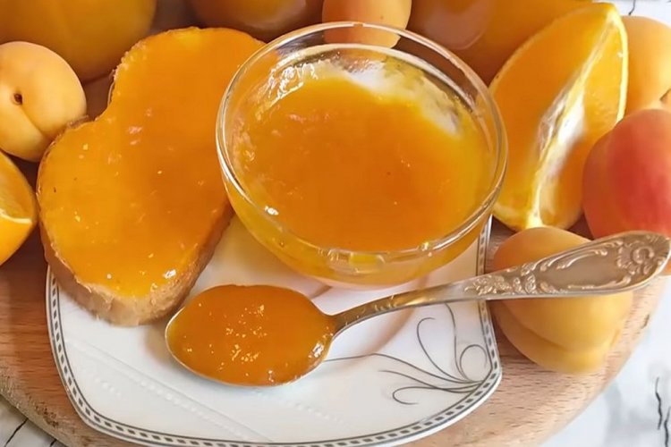 Абрикосовое варенье с апельсинами