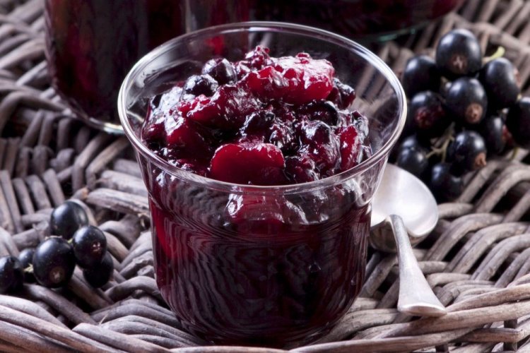 Варенье из черешни и черной смородины