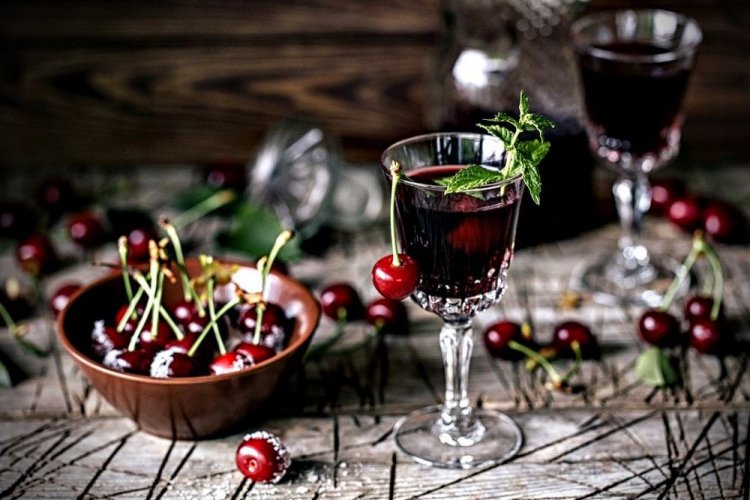 Вино из вишневого варенья