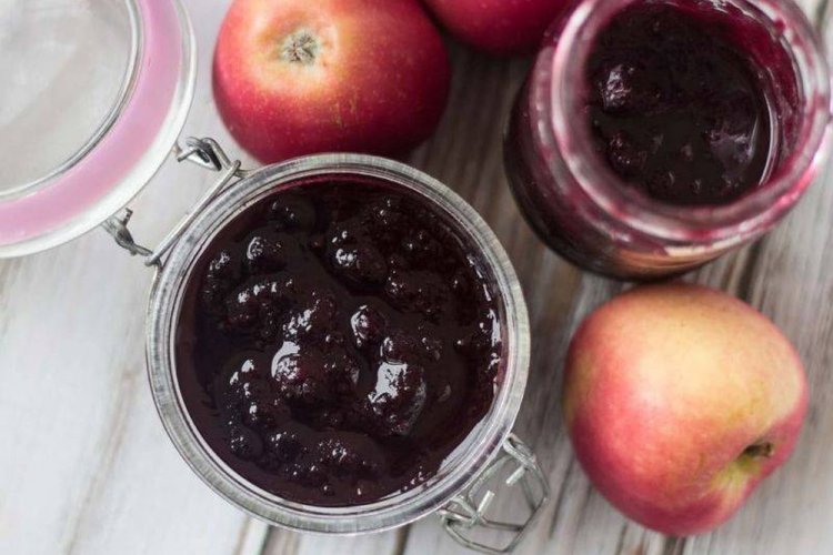 Джем из черники и яблок
