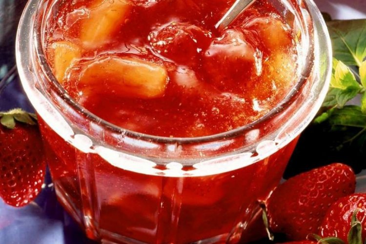 Конфитюр из абрикосов и клубники