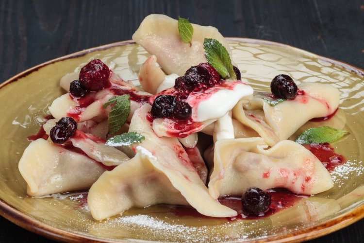 Вареники на воде с вишней без косточек