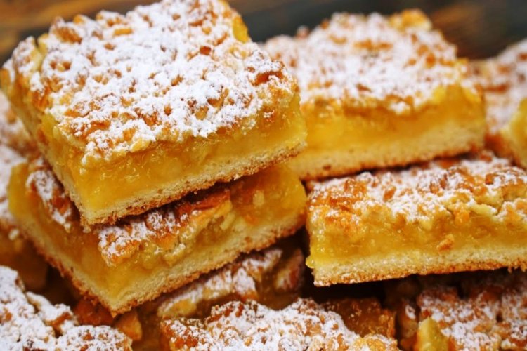 Тертый пирог с абрикосами