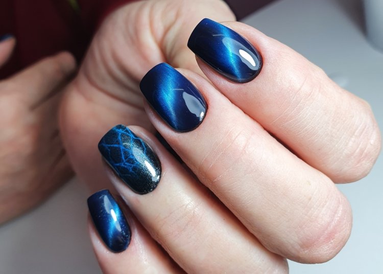 Маникюр Кошачий глаз