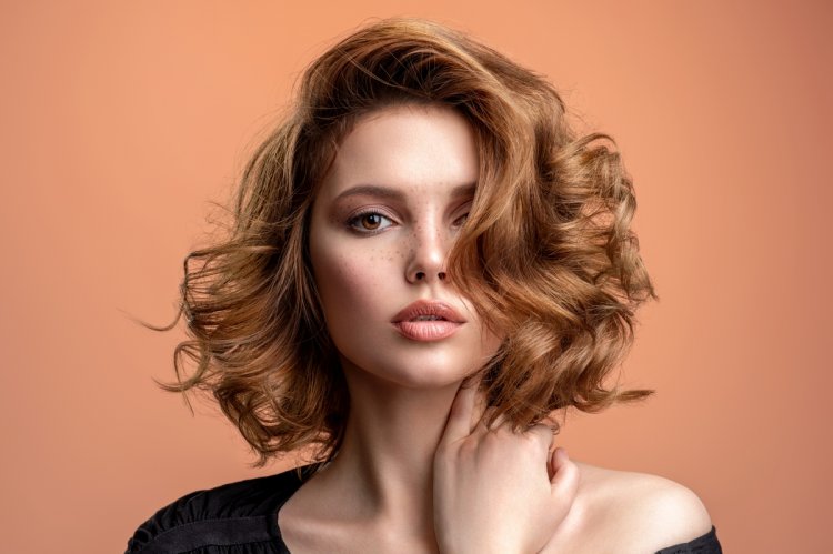 30 самых модных женских стрижек в 2023 году