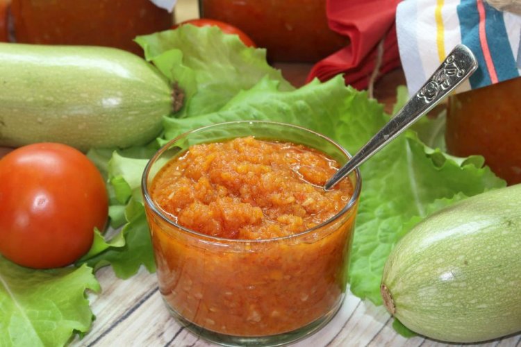 Кабачковая аджика с помидорами и чесноком