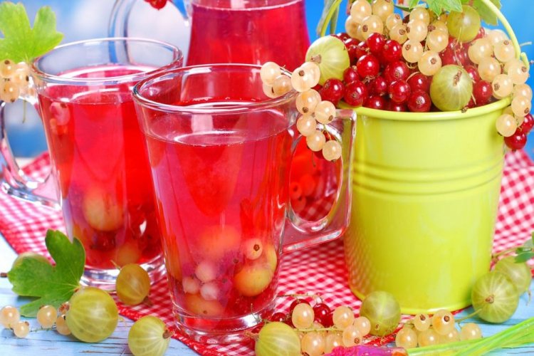 Компот из красной смородины и крыжовника