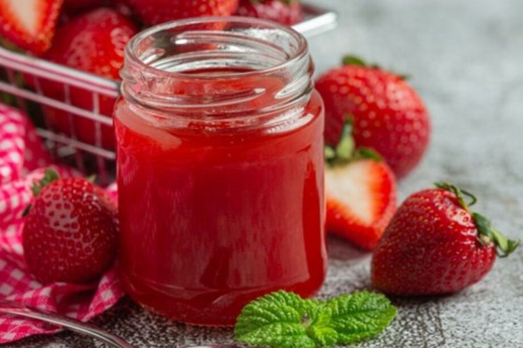 Клубничный джем с ванилью