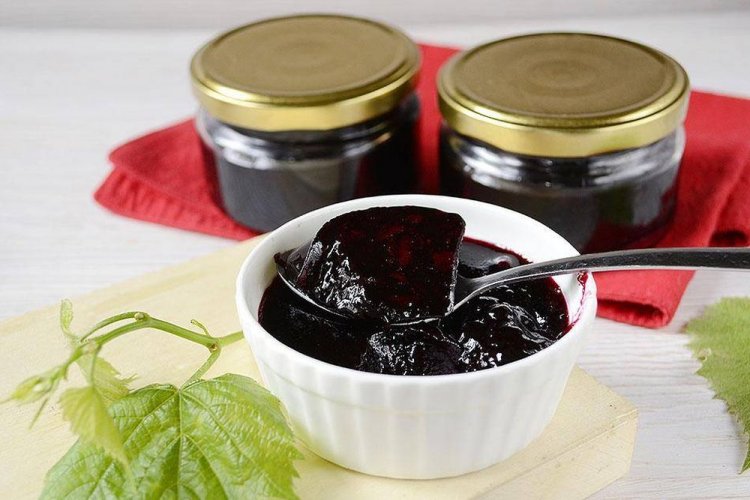 Желе из черной смородины с пектином