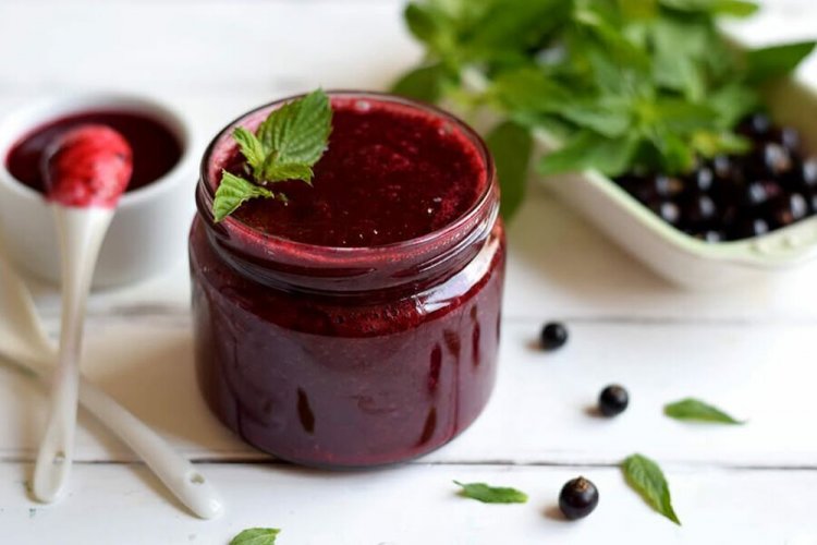 Желе из черной смородины с агар-агаром