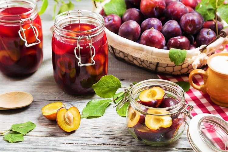 Сливовый компот с медом на зиму