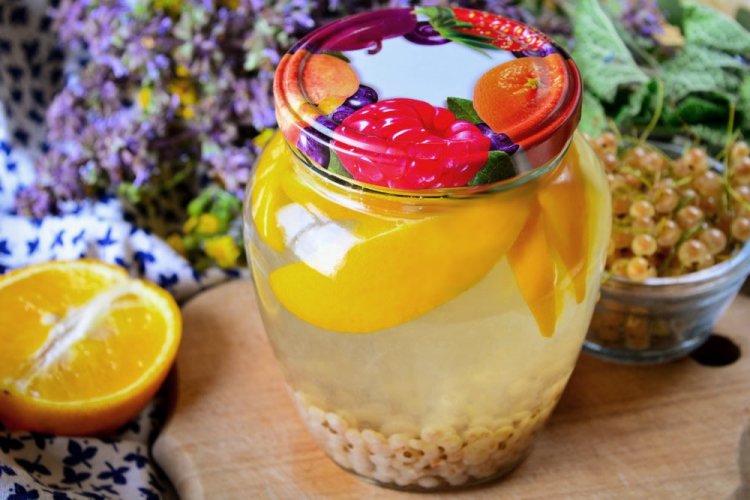 Компот из белой смородины с апельсином на зиму