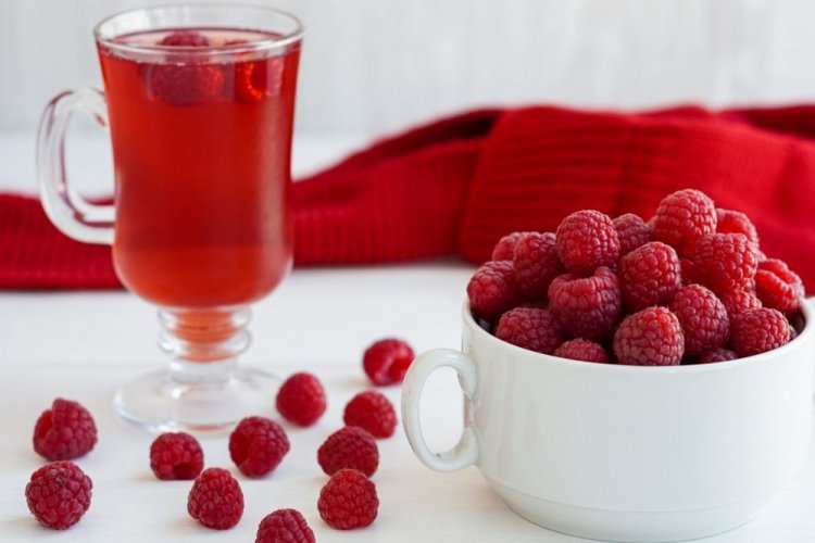 Компот из малины с экстрактом стевии