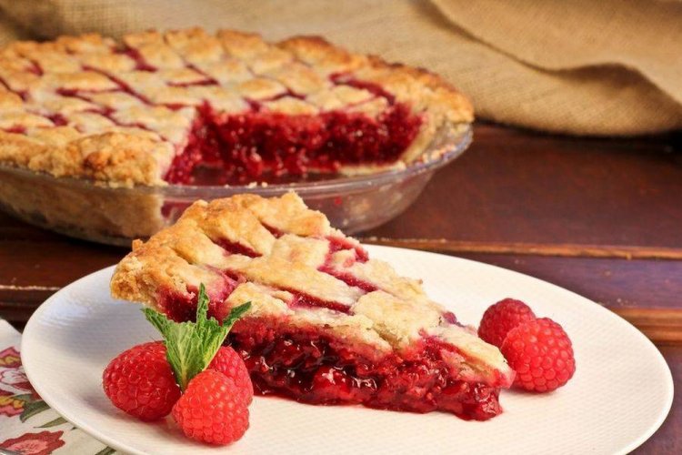 Песочный пирог с малиной