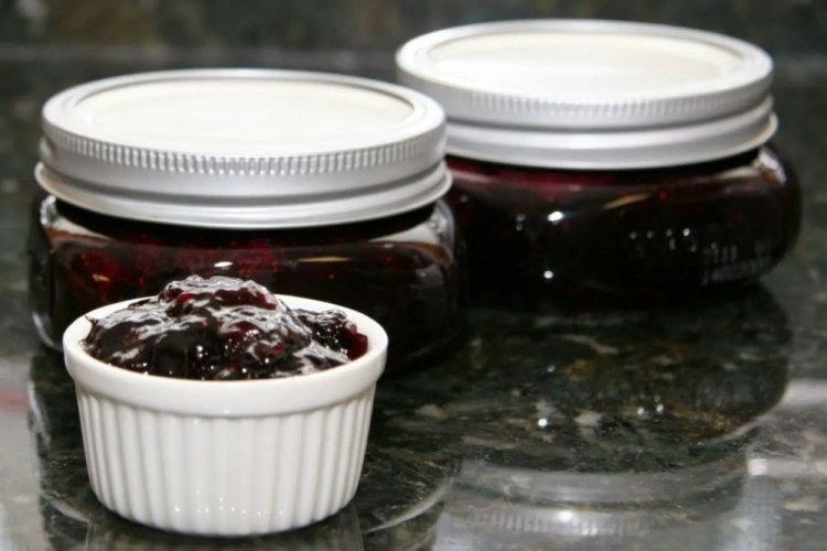 Варенье из ирги с вишней