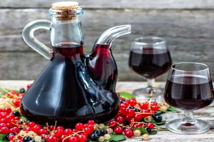 Вино из черной, белой и красной смородины