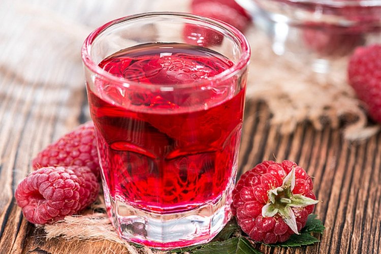 Настойка из малины за 2 дня