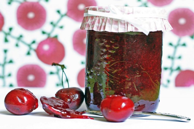 Вишневое желе с лимонной кислотой