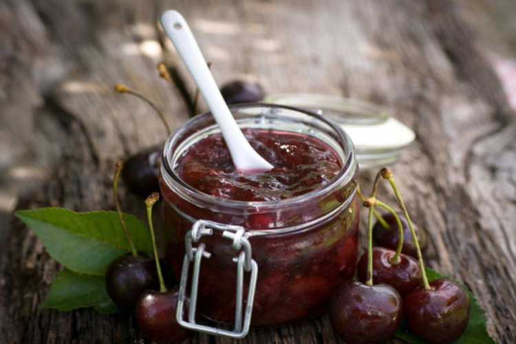 Желе из вишни с кукурузным крахмалом