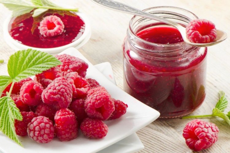 Малиновый джем с лимонным соком