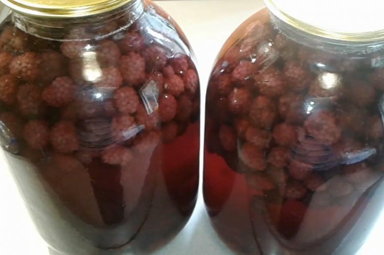 Компот из ежевики в 3-литровой банке