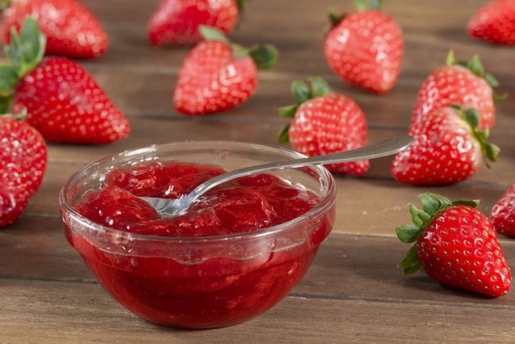 Желе из клубники с крахмалом