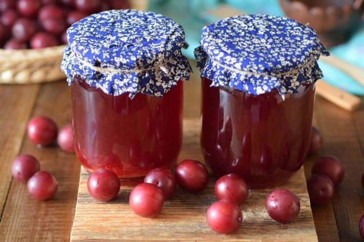 Густое варенье из алычи без косточек