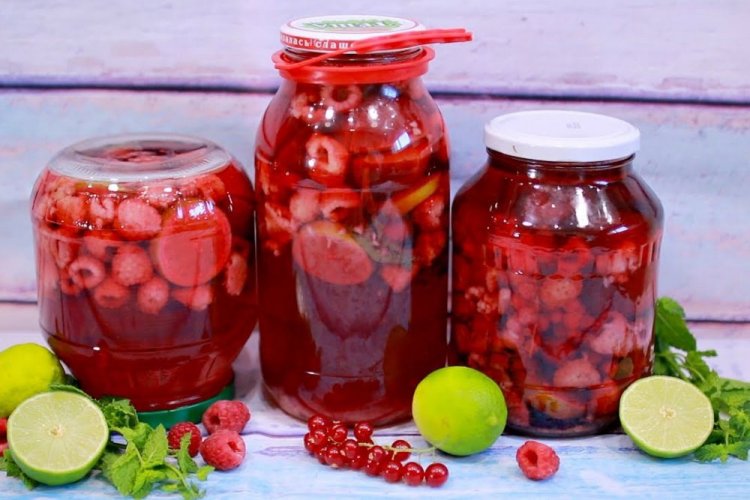 Компот «Мохито» с малиной, красной смородиной, мятой и лаймом