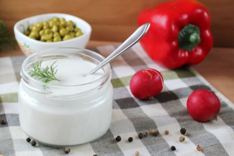 Постный майонез на жидкости от консервированного горошка