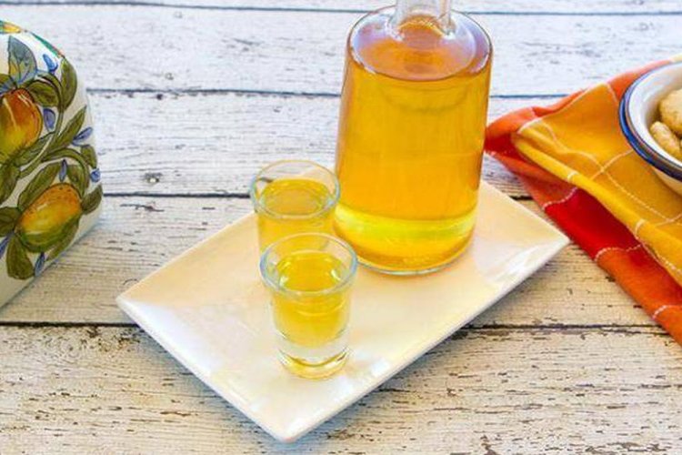 Вино из абрикосов с живыми дрожжами