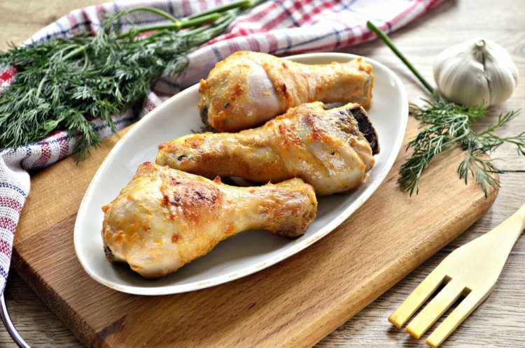 Куриные ножки с луком и майонезом на мангале