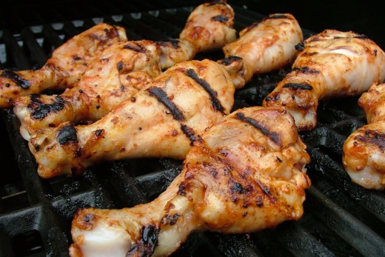 Куриные ножки в минералке на мангале