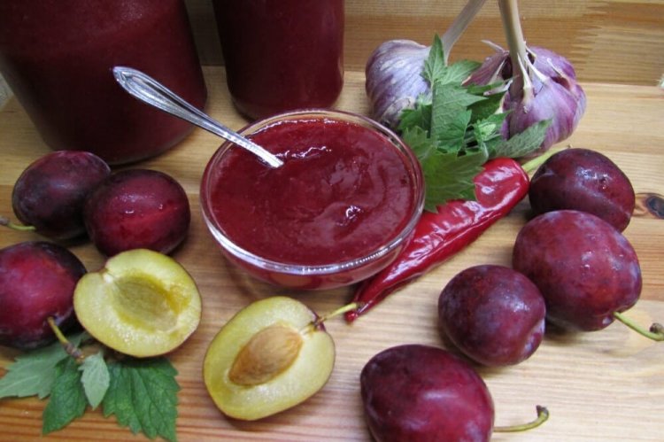 Соус ткемали из сливы на зиму